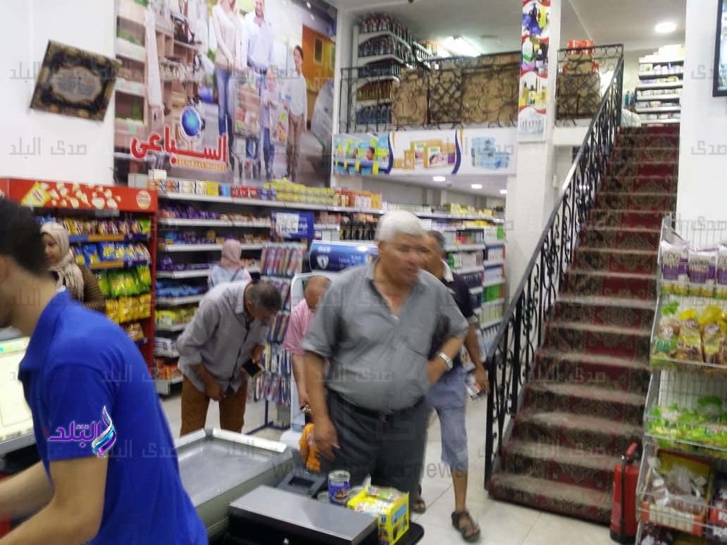 رئيس مدينة طور سيناء يتابع مبادرة تخفيض الأسعار..صور رئيس مدينة طور سيناء يتابع مبادرة تخفيض الأسعار..صور