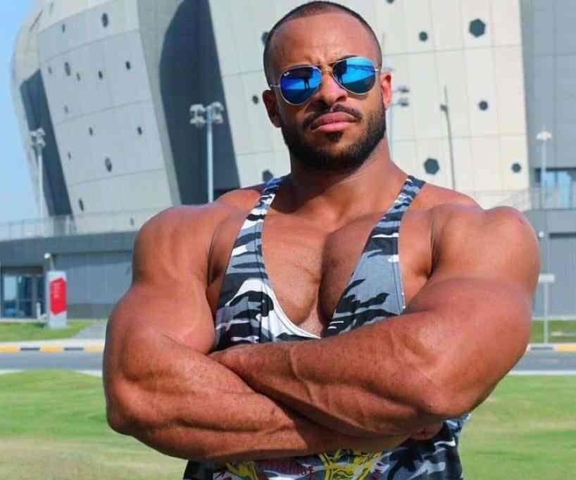 بطل كمال الأجسام السوداني محمد عبد اللطيف جيقي