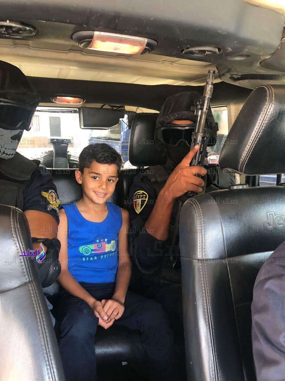 طفل الشروق عقب تحريره طفل الشروق عقب تحريره