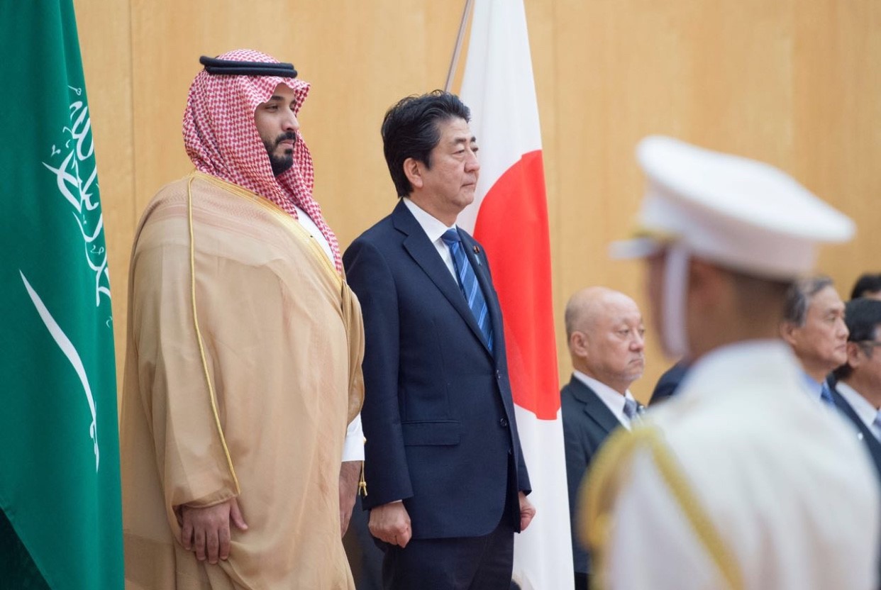 محمد بن سلمان وشينزو ابي