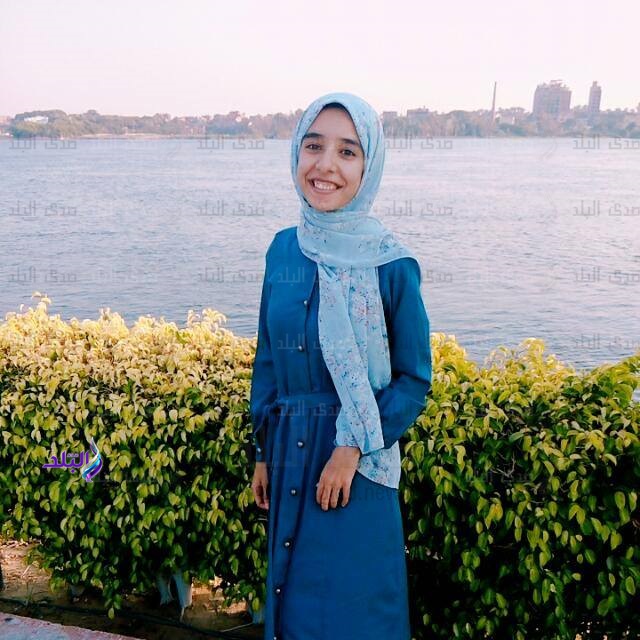 الطالبة ندى عبه بدوي