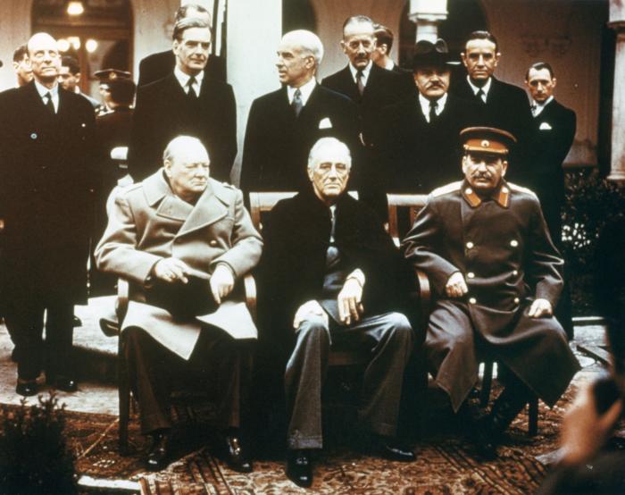 أول قمة أمريكية روسية عام 1943 أول قمة أمريكية روسية عام 1943