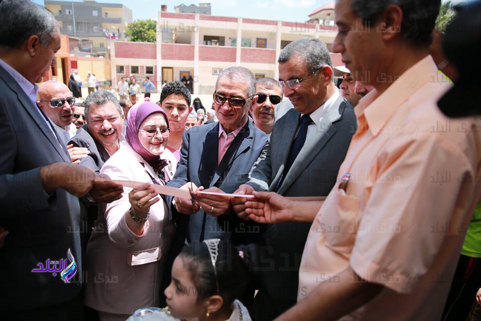 محافظ كفر الشيخ يفتتح تطوير مجمع مدارس الشهداء بأبو بدوي محافظ كفر الشيخ يفتتح تطوير مجمع مدارس الشهداء بأبو بدوي