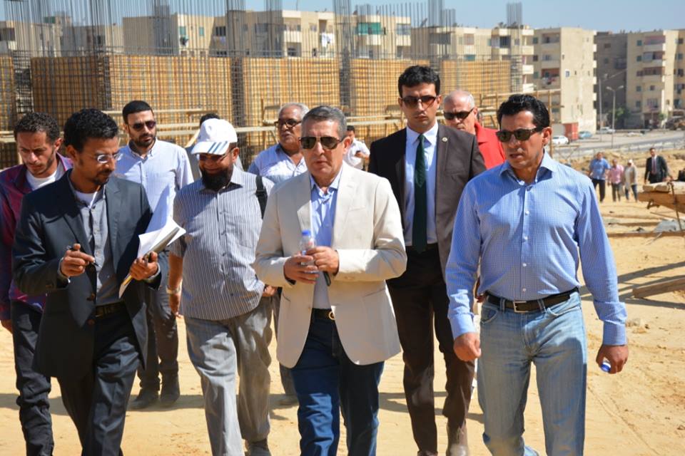 وزير الشباب يتفقد احدى المشروعات الجديدة وزير الشباب يتفقد احدى المشروعات الجديدة