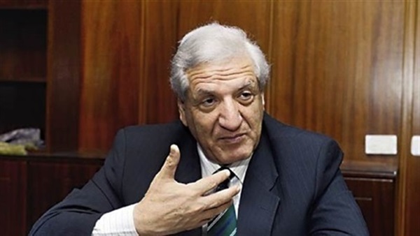 الدكتور فخرى الفقي الدكتور فخرى الفقي