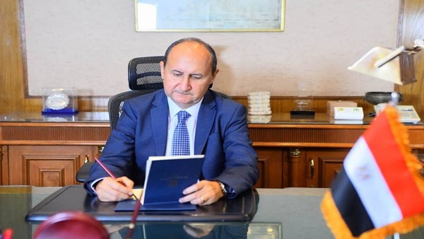 عمرو نصار وزير التجارة والصناعة