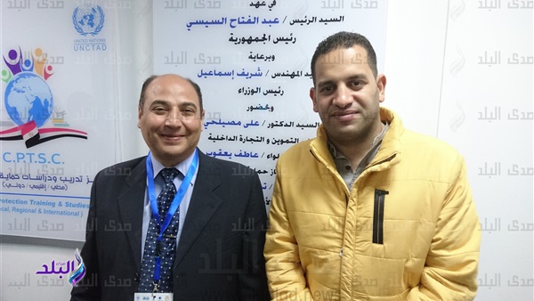 الدكتور جمال عبد الغفار مدير جهاز حماية المستهلك بالإسكندرية الدكتور جمال عبد الغفار مدير جهاز حماية المستهلك بالإسكندرية