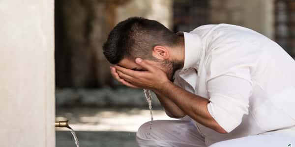الوضوء في الحمام الوضوء في الحمام