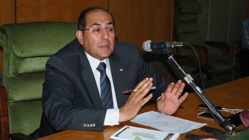 الدكتور ايمن عبدالمنعم، محافظ سوهاج