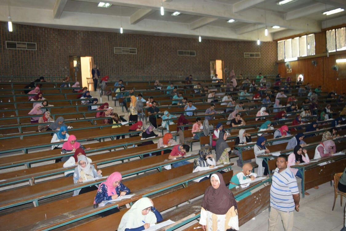 امتحانات  امتحانات