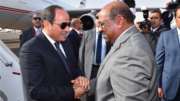 الرئيس السيسي ونظيره السوداني الرئيس السيسي ونظيره السوداني