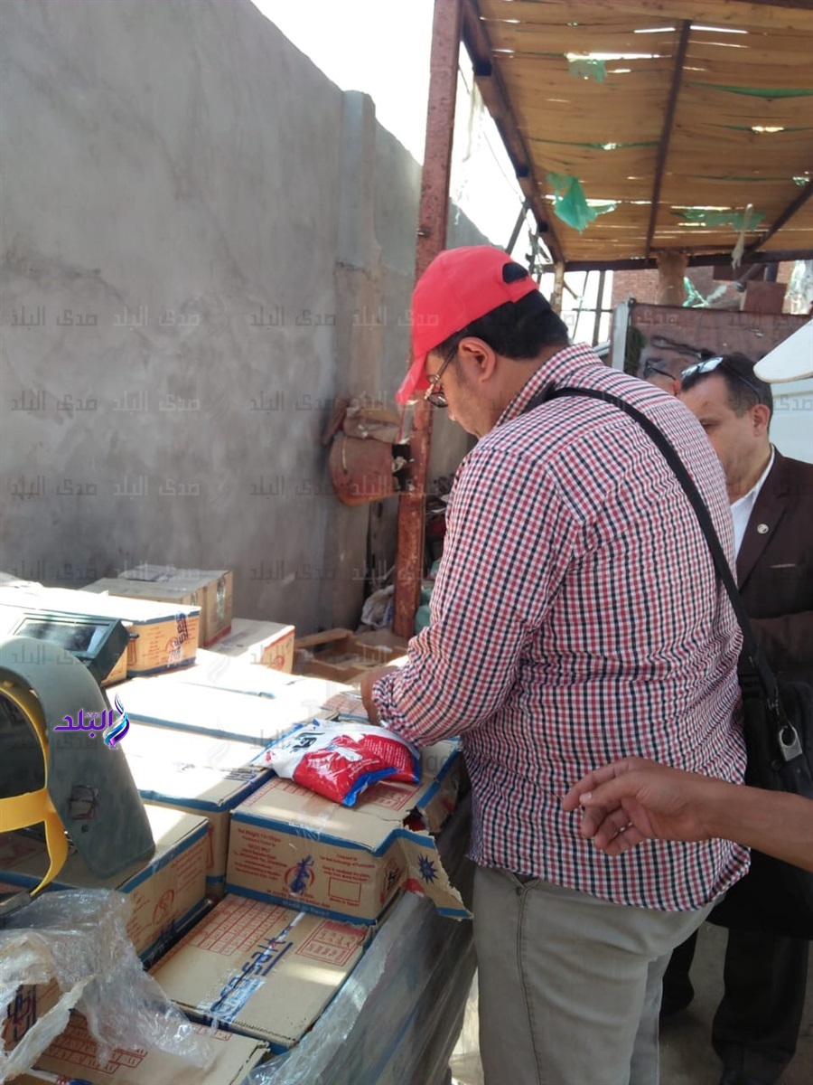 ضبط مصنع لتجهيز وتعبئة ملح الطعام يمثل خطرًا على صحة المواطن