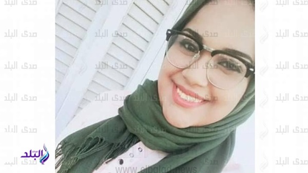 الطالبة رنا المرفوضة في الفنون الجميلة 