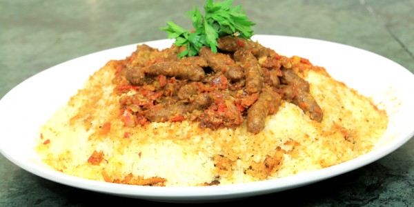 فتة سجق