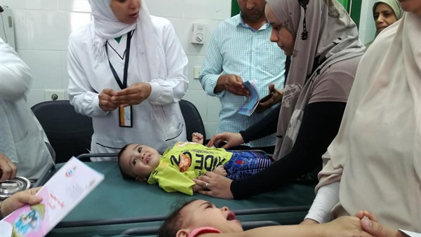 الصحة تطلق حملة ضد شلل الأطفال بالمحافظات الصحة تطلق حملة ضد شلل الأطفال بالمحافظات