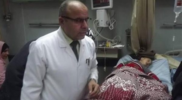 الدكتور "عبد الحكيم عبده "مدير المستشفى التعليمى بدمنهور