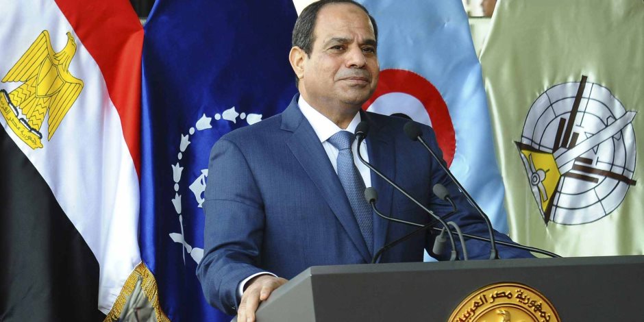 الرئيس السيسي يفتتح عددا من المشروعات القومية الكبرى في قطا الرئيس السيسي يفتتح عددا من المشروعات القومية الكبرى في قطا