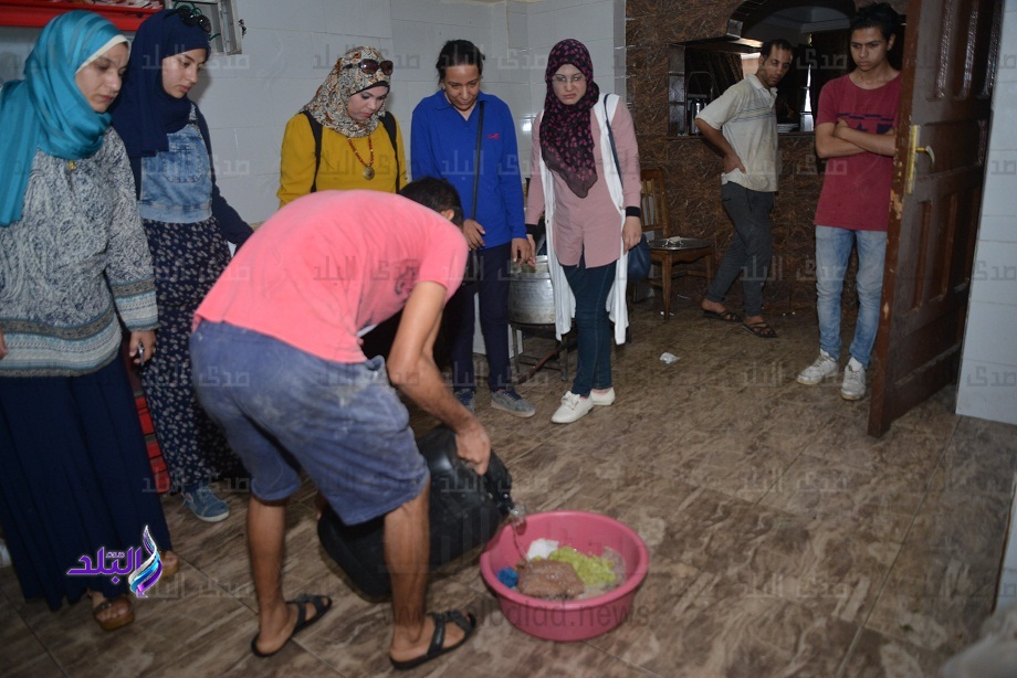 ضبط 214 كيلو مواد غذائية مجهولة المصدر بمطروح..صور
