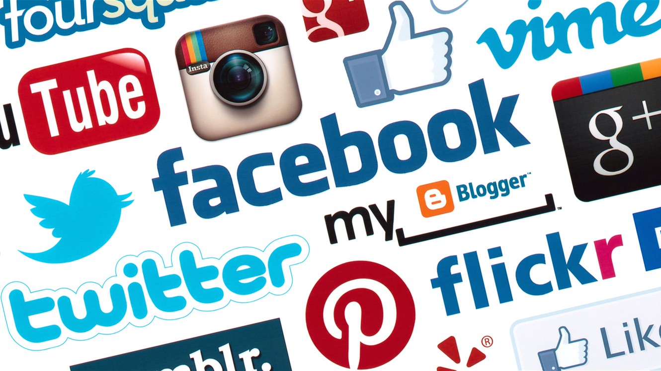 وسائل التواصل الإجتماعى