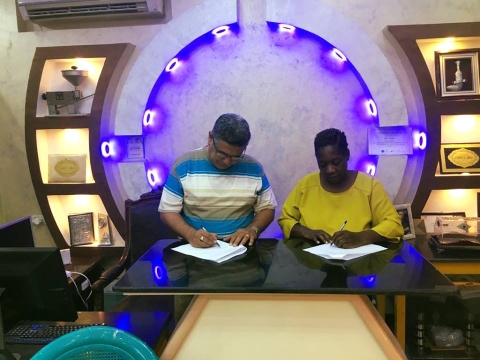 صورة من توقيع البرتكول