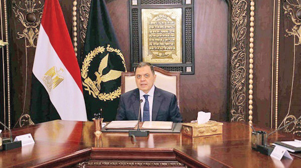 محمود توفيق وزير الداخلية محمود توفيق وزير الداخلية