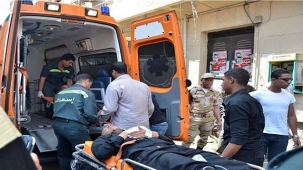 صورة أرشيفية - نقل مصابين