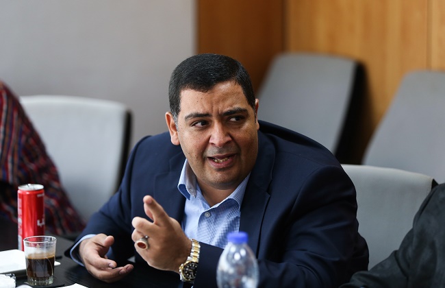 النائب أشرف عثمان
