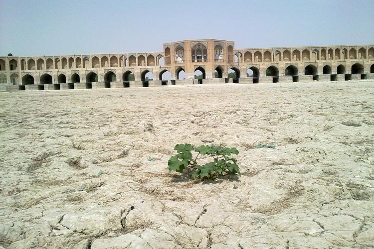 الجفاف في محافظة أصفهان الإيرانية