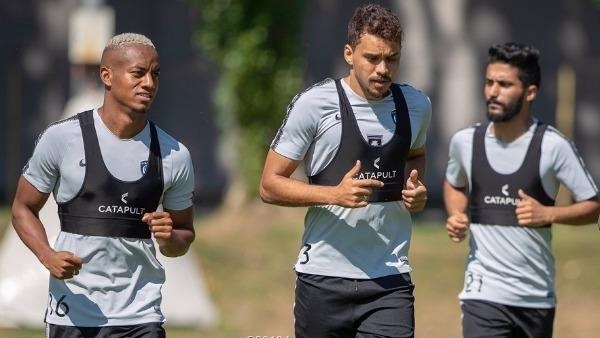 لاعبو الهلال السعودي