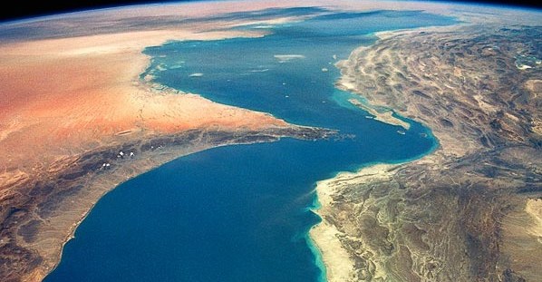 مضيق هرمز مضيق هرمز