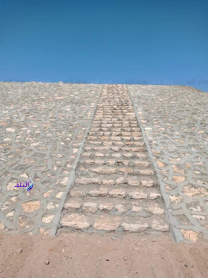 5 سدود لحماية مسجد أبو الحسن الشاذلي