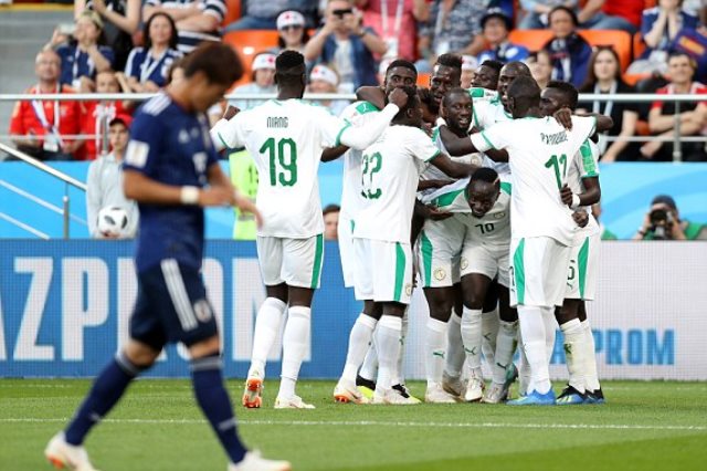 واجى لاعب برشلونة المحتمل أثناء احتفاله بإحدى الأهداف 