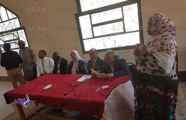 توزيع 500 شهادة أمان على سيدات بقرى نصر النوبة