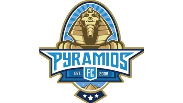 شعار فريق بيراميدز 