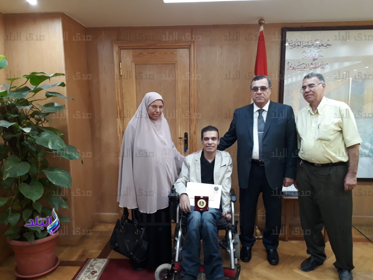 محافظ الفيوم يكرم مواطنين من ذوي الاحتياجات الخاصة