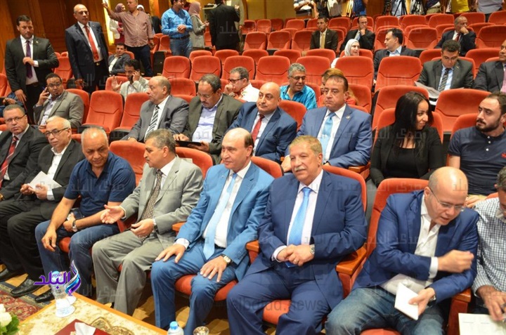 الفريق مهاب مميش رئيس هيئة قناة السويس