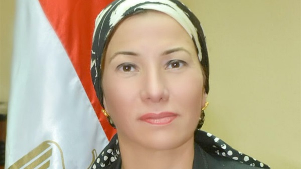 وزيرة البيئة
