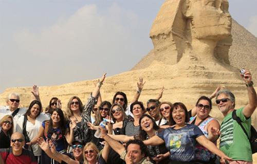 السياح البريطانيون في مصر السياح البريطانيون في مصر