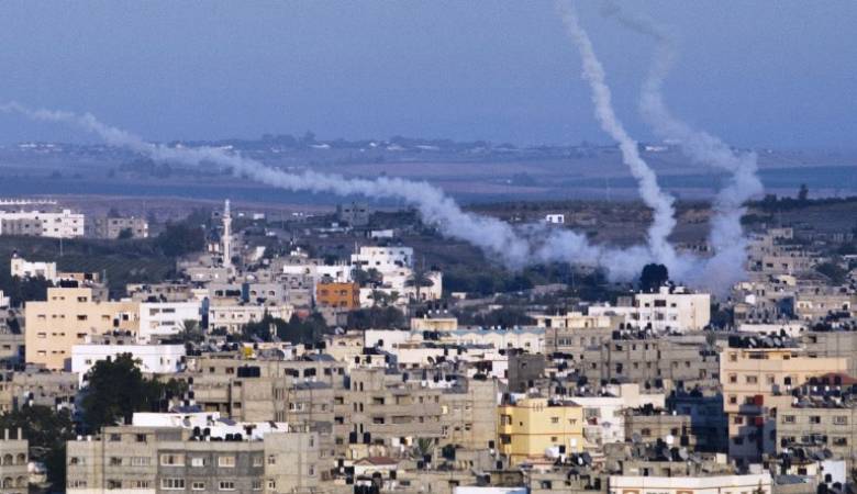 انطلاق صواريخ من غزة باتجاه مستوطنات إسرائيلية انطلاق صواريخ من غزة باتجاه مستوطنات إسرائيلية