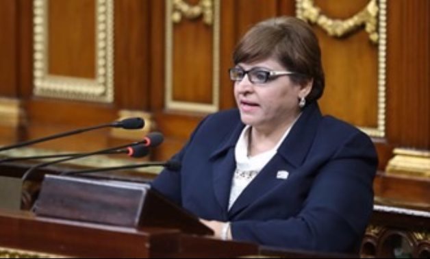 النائبة مرفت موسي