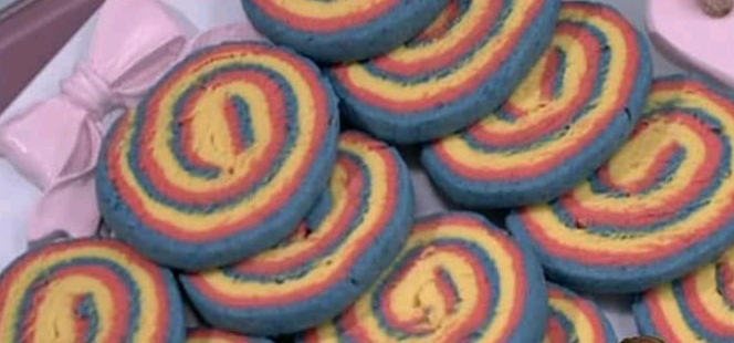 طريقة تحضير البسكويت الحلزوني الملون