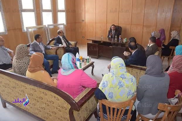 رئيس جامعة المنوفية يتفقد كلية التربية