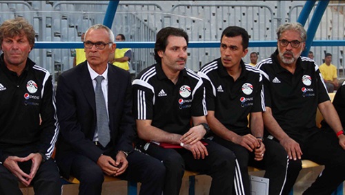 جهاز المنتخب السابق بقيادة كوبر 