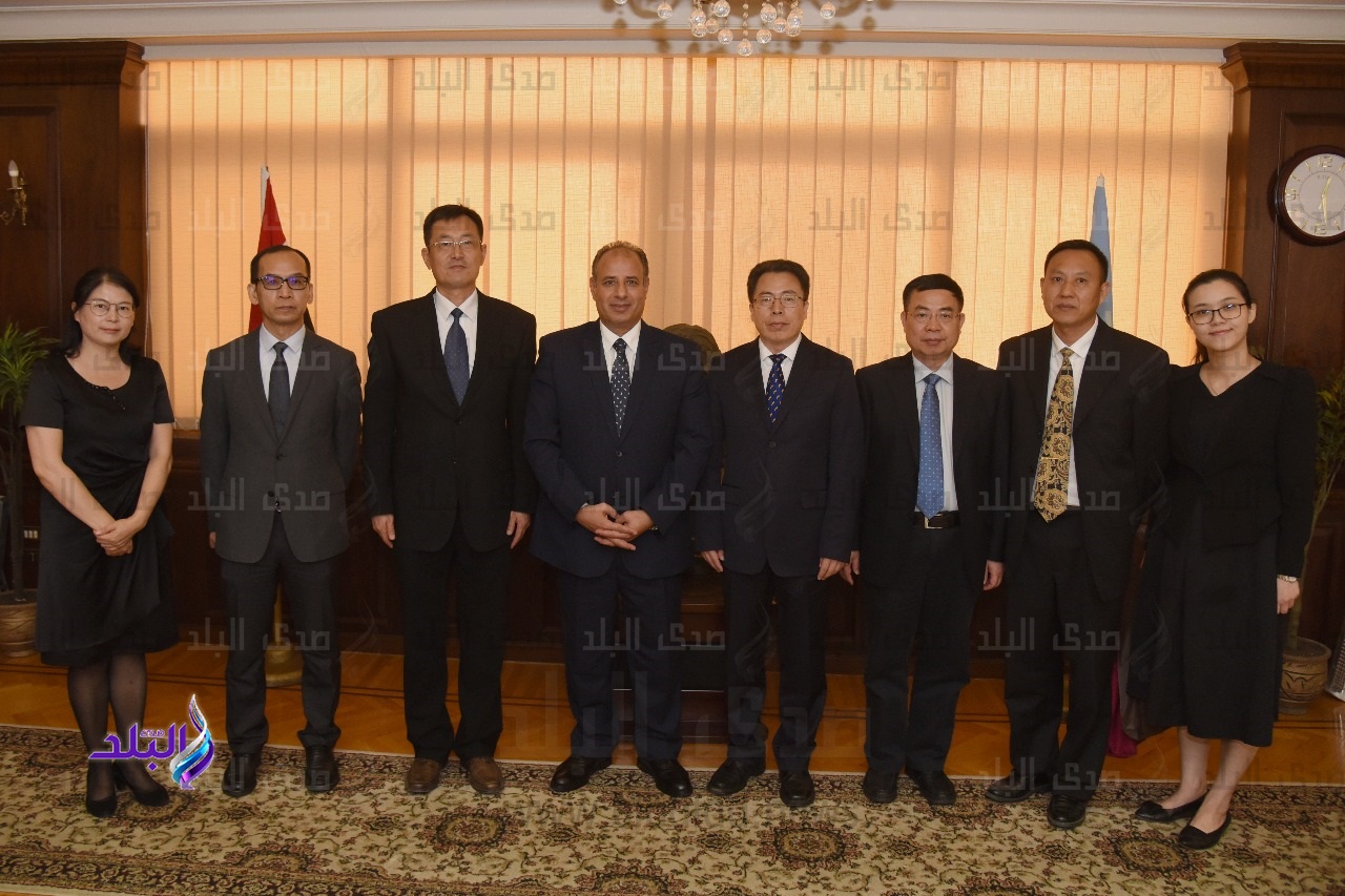 محافظ الإسكندرية يستقبل وفدا من كونجرس جوان الصينية
