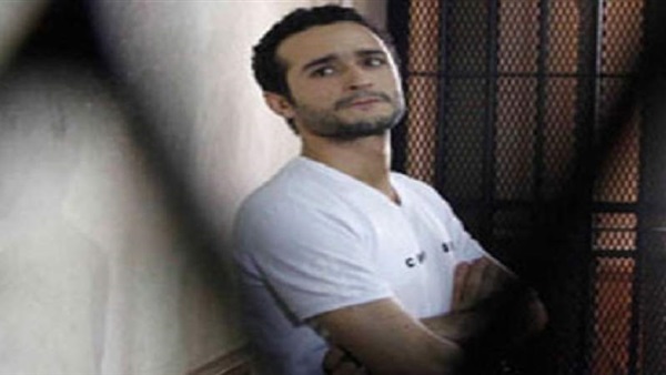 الناشط السياسي أحمد دومة