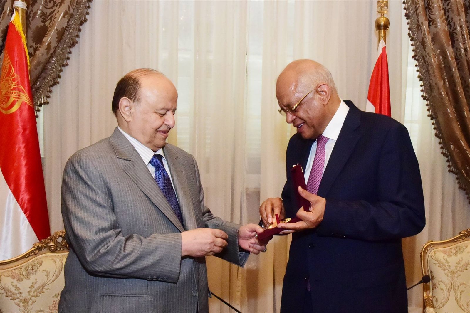 رئيس اليمن خلال لقائه بعبد العال