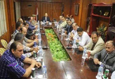 قيادات الشرطة تجتمع مع مسؤولى التموين