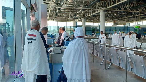الحجاج في مطار القاهرة الحجاج في مطار القاهرة