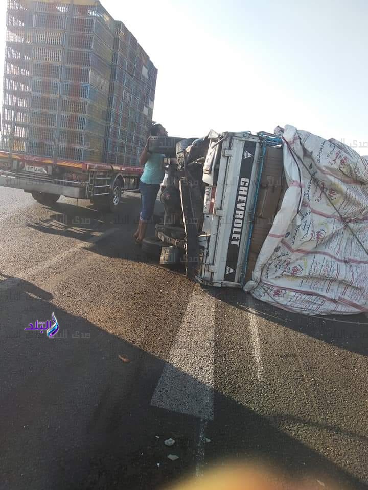 تصادم بين سيارتين بطريق بنها الحر