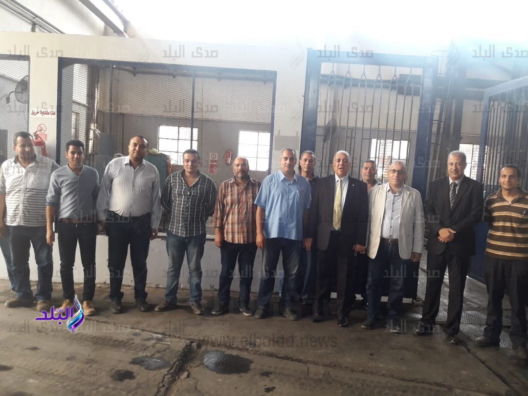 رئيس مترو الأنفاق والعضو المنتدب يتفقدان ورشه صيانة القطارات رئيس مترو الأنفاق والعضو المنتدب يتفقدان ورشه صيانة القطارات